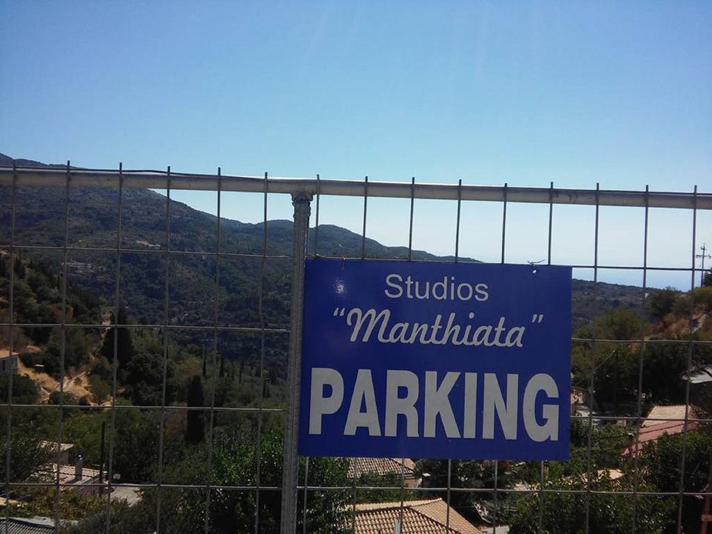 Manthiata Studios Exanthia Exteriér fotografie